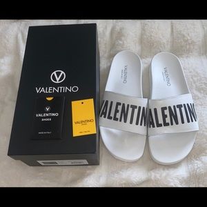 Authentic! Mens Valentino Slides